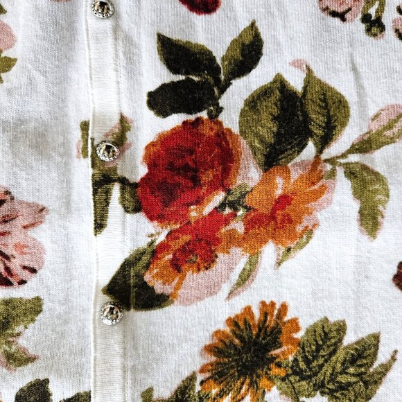 PREMISE, White cardigan with beautiful Fall florals - Picture 9 of 10